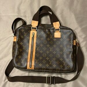 Louis Vuitton Monogram Canvas Sac Bosphore Handbag/Crossbody